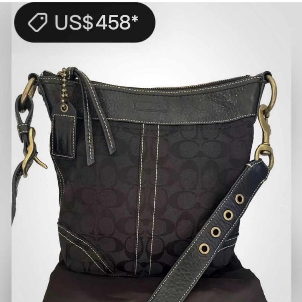 Vintage Coach soho shoulder Bag Black with Gold Accents - Picture 4 of 17